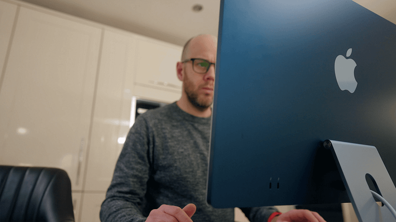 24-inch M1 iMac on a kitchen counter